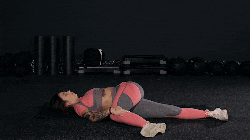 Kako izvajati vajo supta Matsyendrasana za lajšanje bolečin v hrbtu?