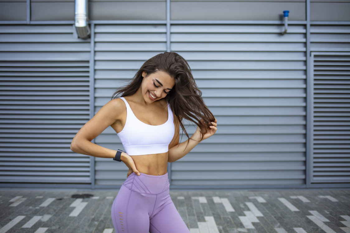 Vaje za raven trebuh