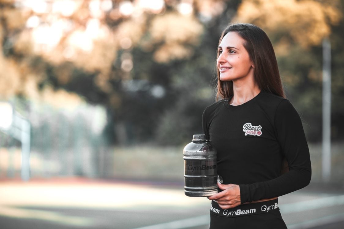 Uživanje tekočine in preprečevanje staranja