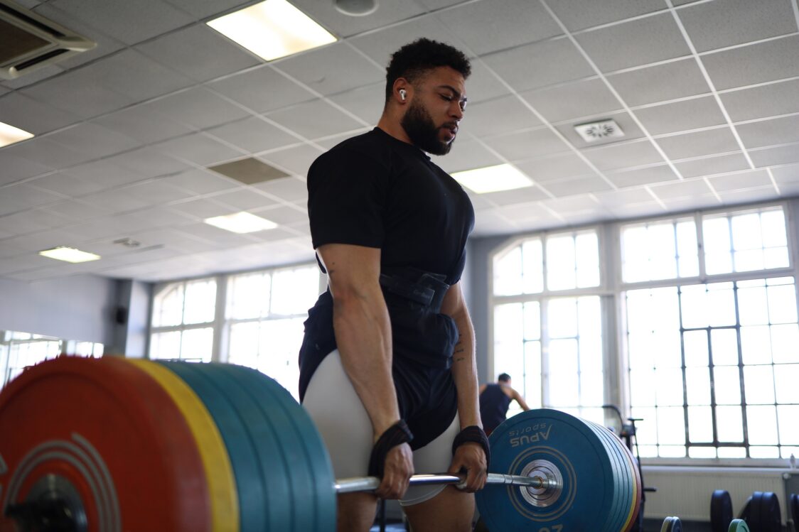 Kako uporabljati dvižne trakove Figure 8 