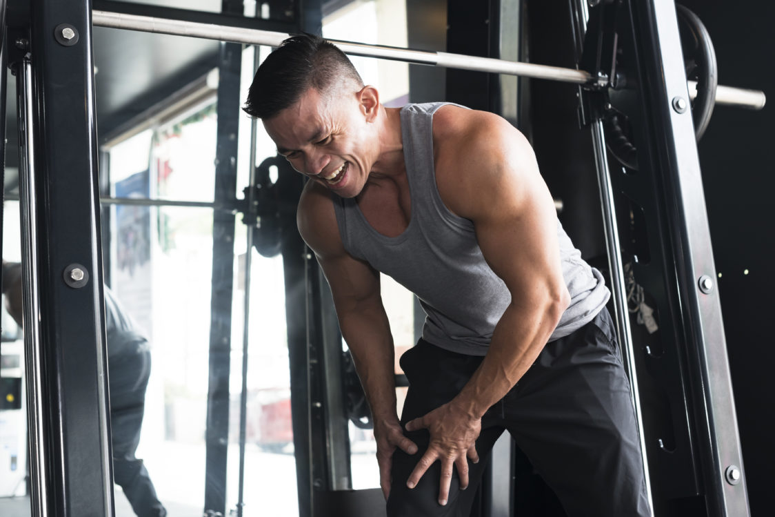 Zakaj nam poka v sklepih?