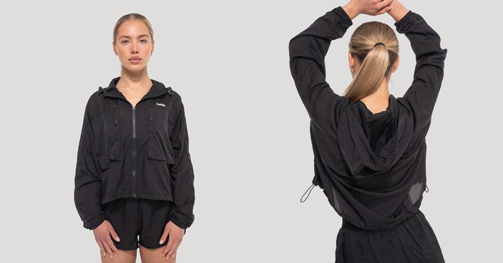 Ženska jakna Flow Black - GymBeam