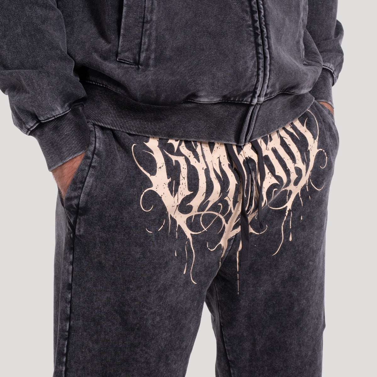 Trenirka Abyss Charcoal – GymBeam