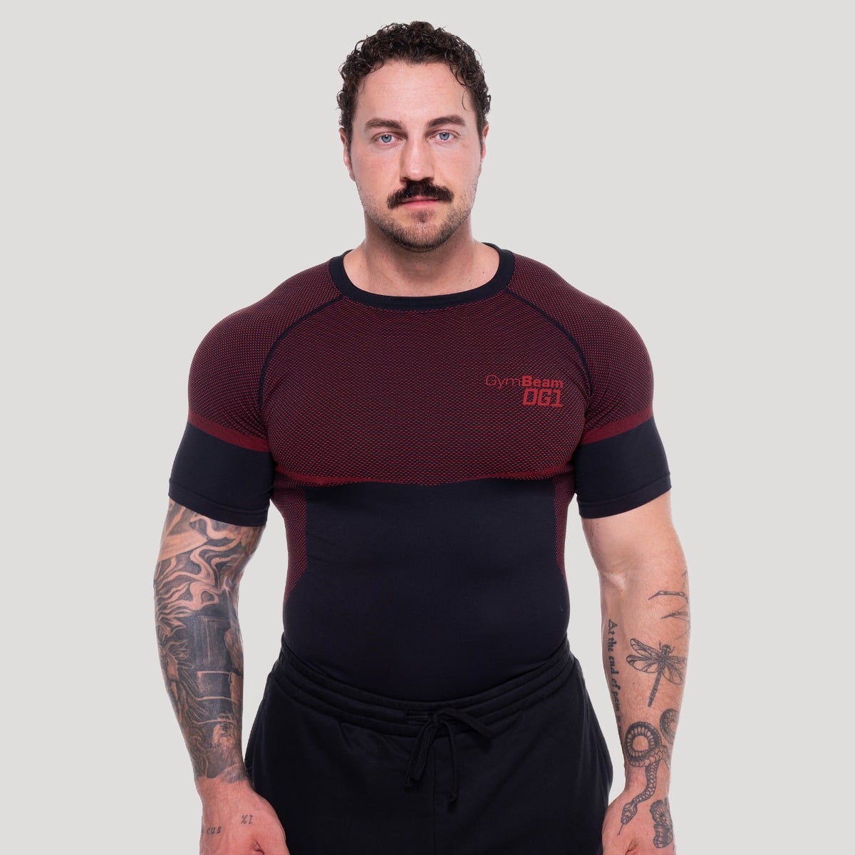 Brezšivna majica OG1 Black/Red - GymBeam