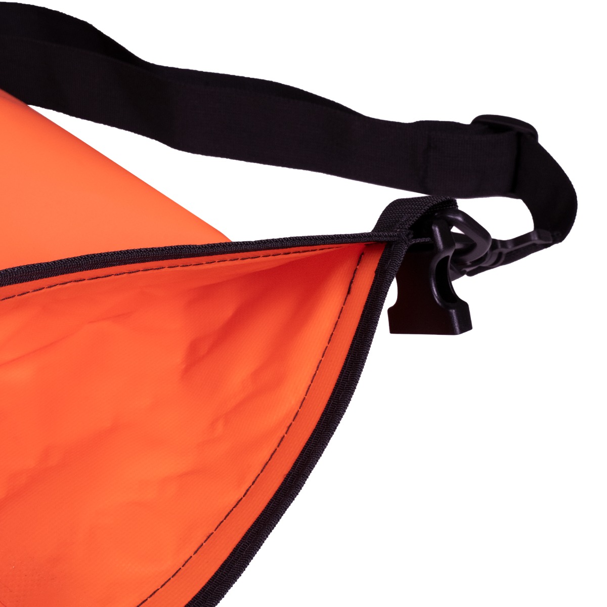 GymBeam Vodoodporna vreča Orange 15 l · záber 7