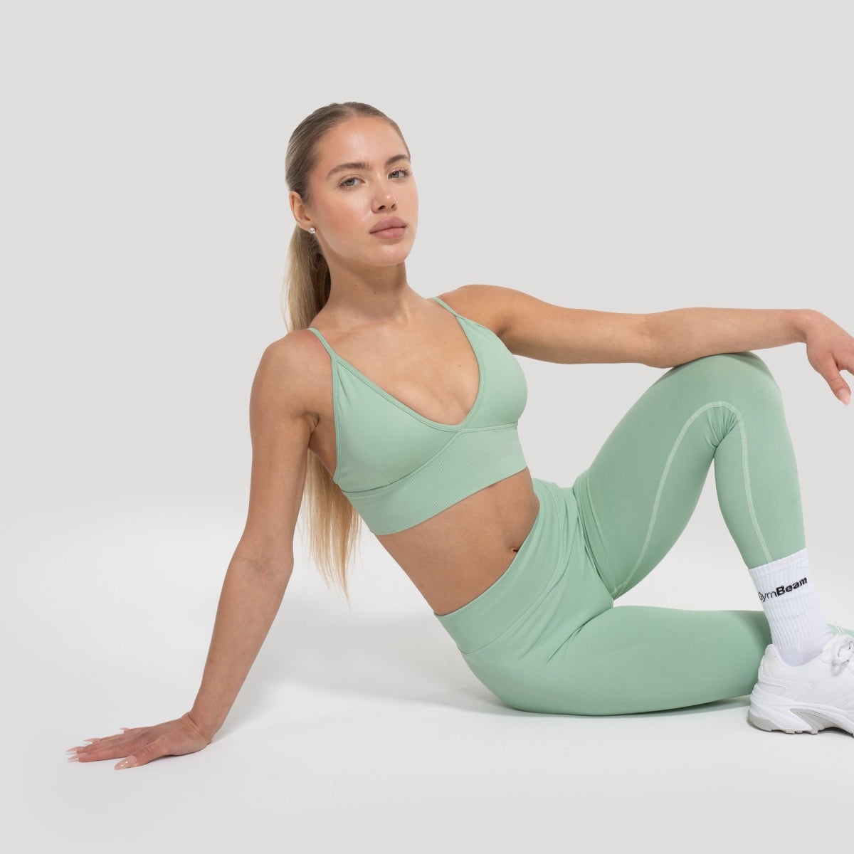 GymBeam Ženske pajkice Luma Pistachio - Velikost: L | Barva: zelená | Teža: 0,257 g | Pakiranje: 75 · záber 7