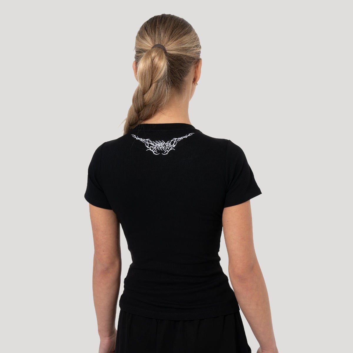 Ženska majica Tribal Ribbed Black - GymBeam