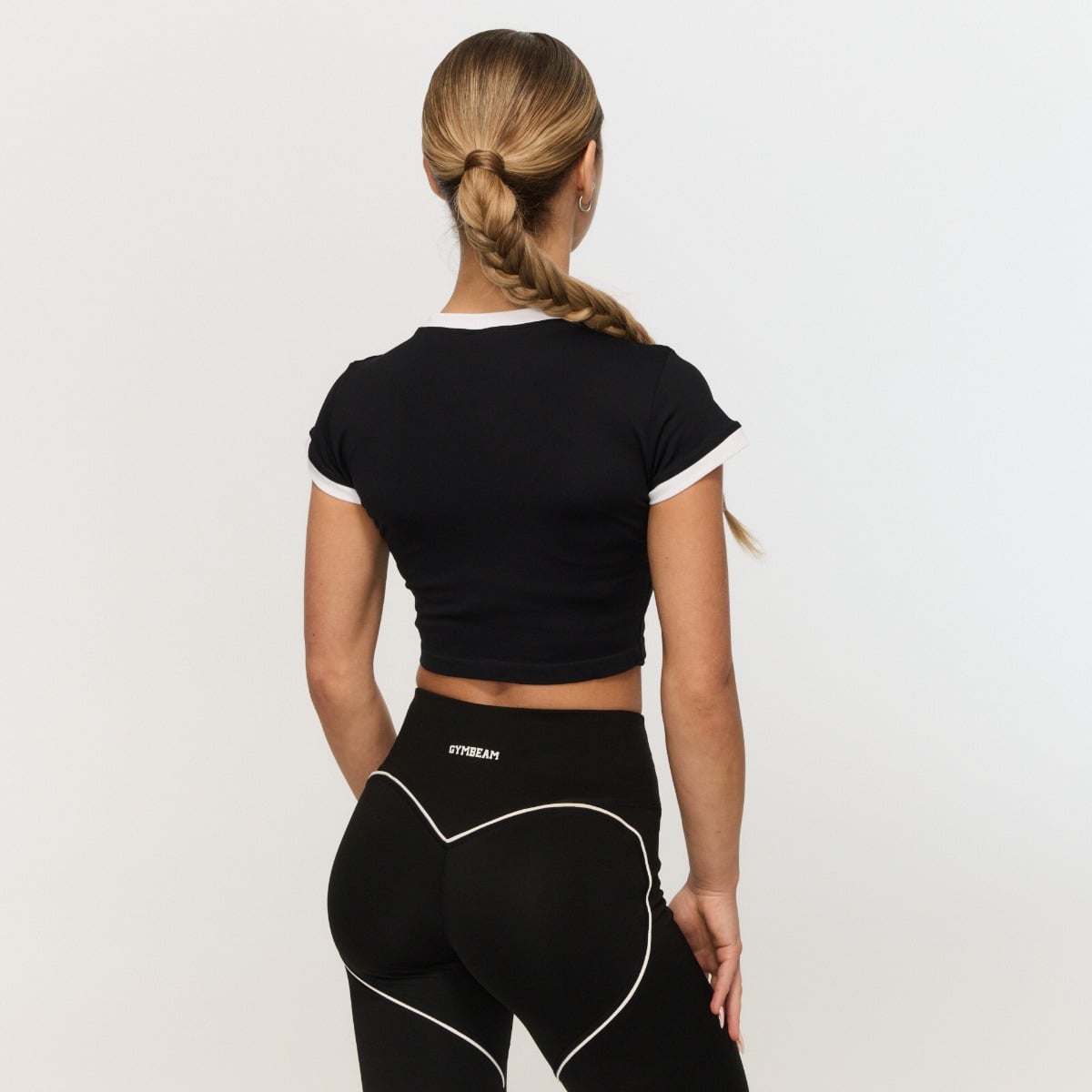 Ženska majica s kratkimi rokavi Varsity Black - GymBeam